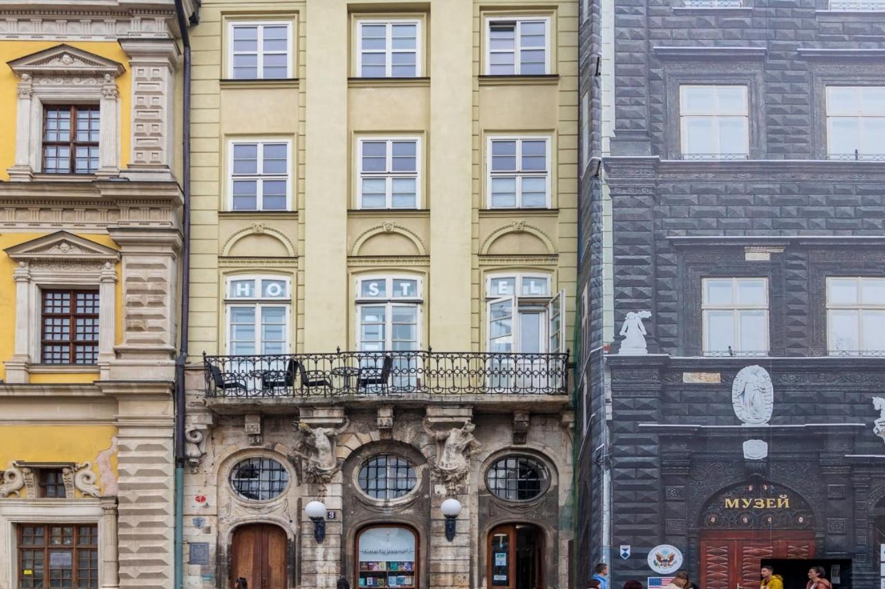 In Town Hostel Lviv Buitenkant foto